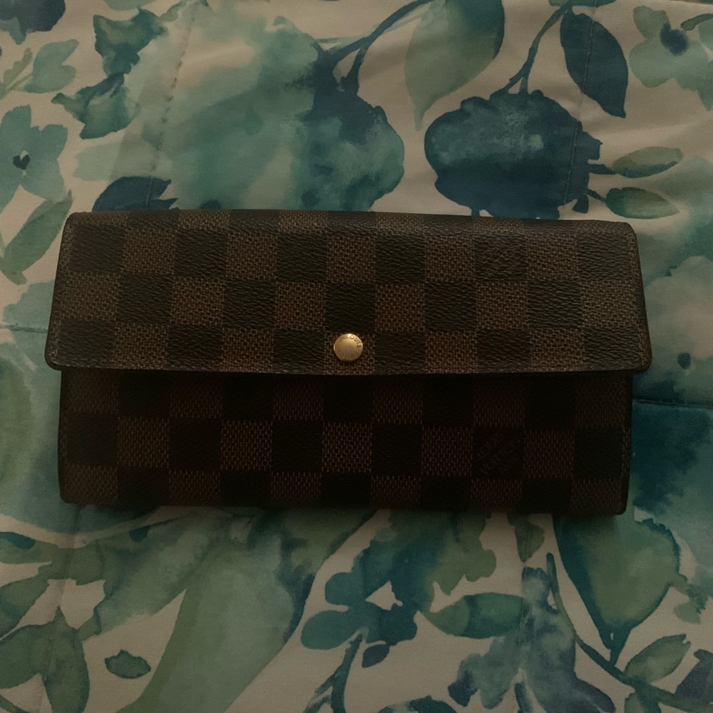 Lv wallet